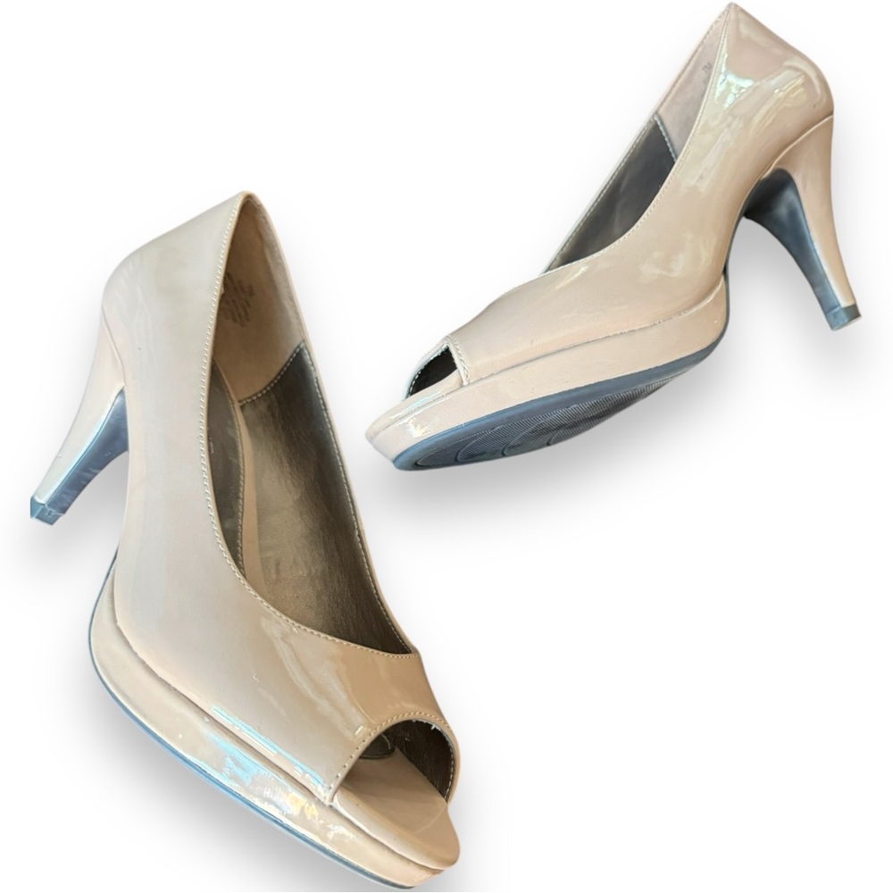 Bandolino Patent Tan/Nude Open Toe Pumps size 7M
